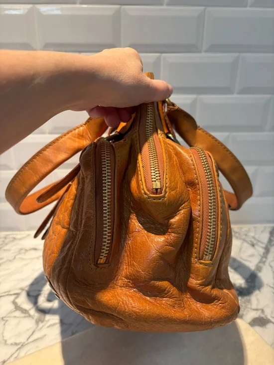 Chloe Bay Bag - Picture 7 of 15